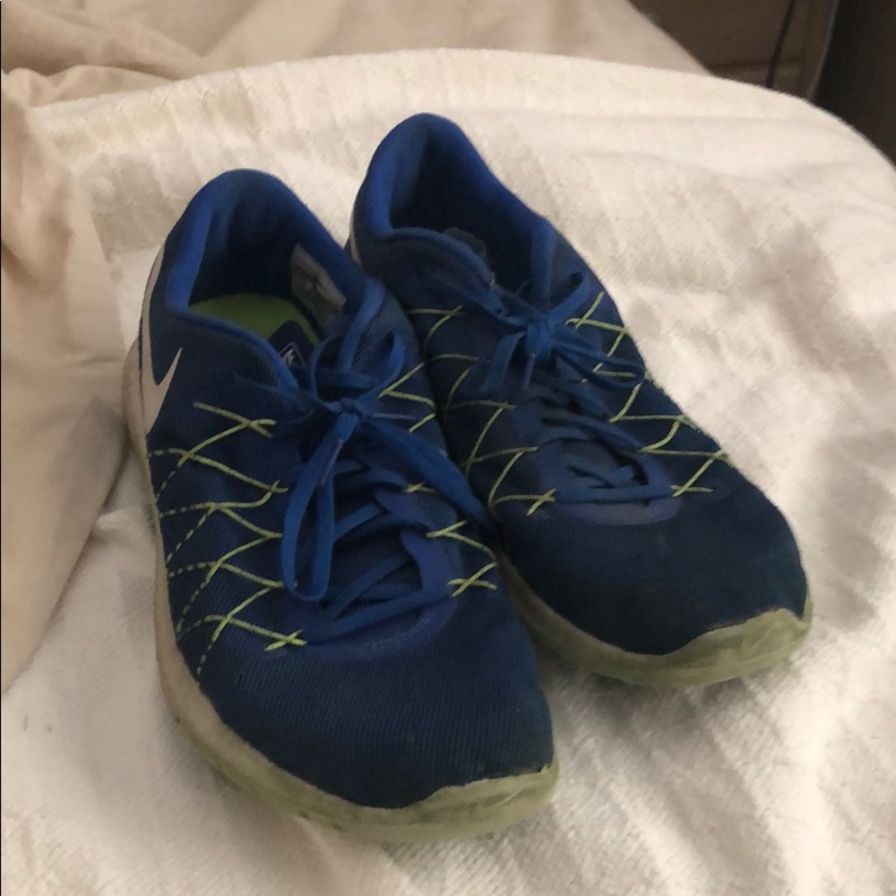 Nike Running Shoes FURY 2